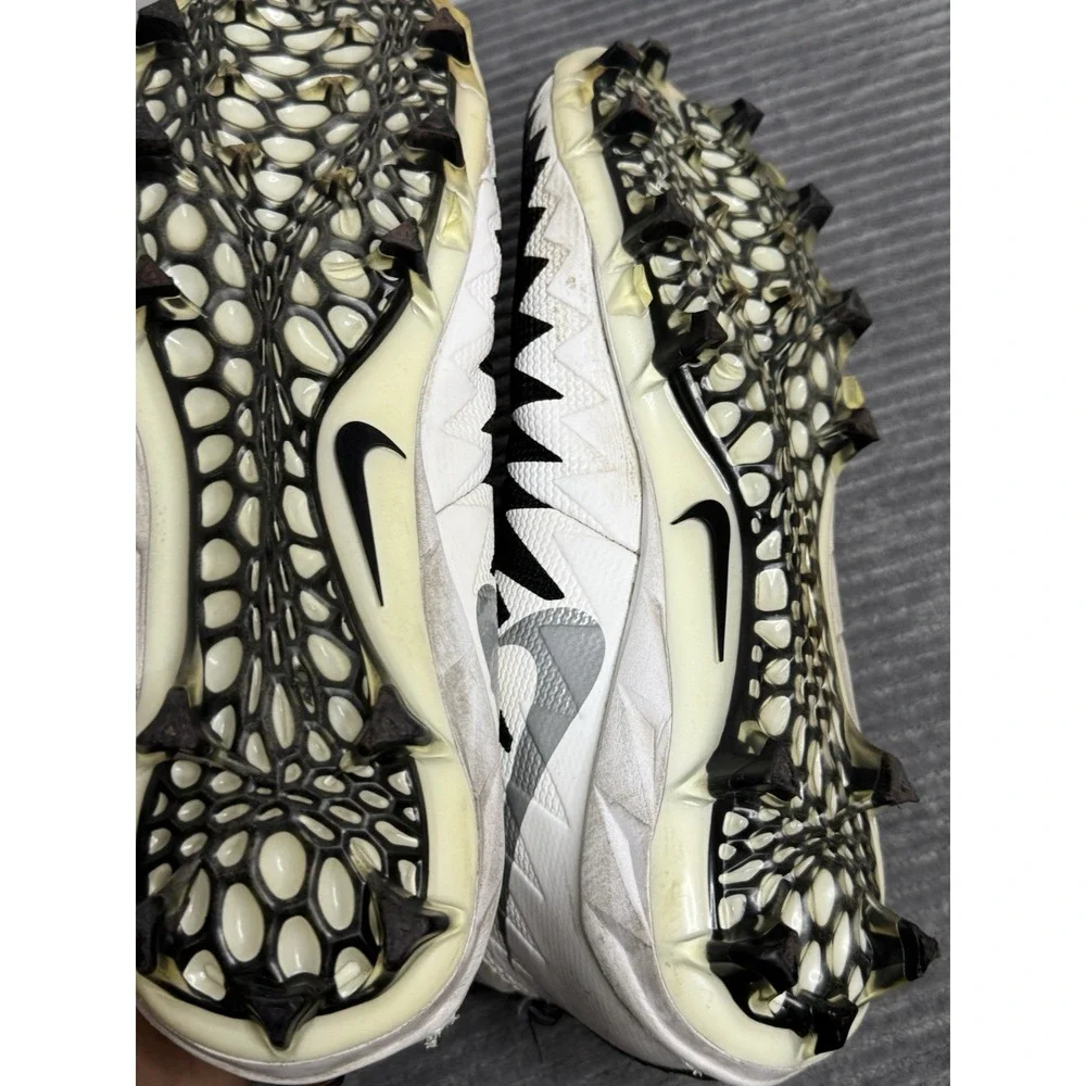 Nike Mens‎ Size 13 Alpha Menace Pro Mid Football Cleats Black And White